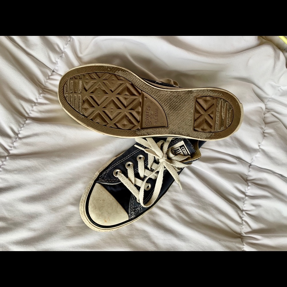 Navy Converse - Picture 3 of 3
